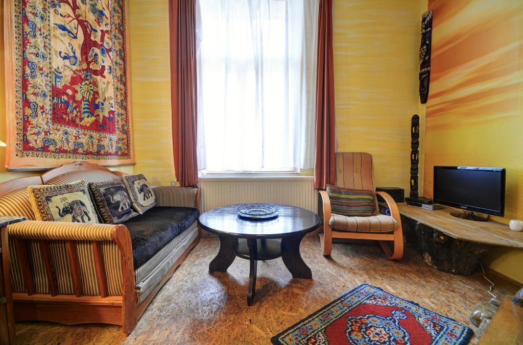 Апартаменты (Апартаменты (для 3 взрослых)), Artharmony Pension & Hostel
