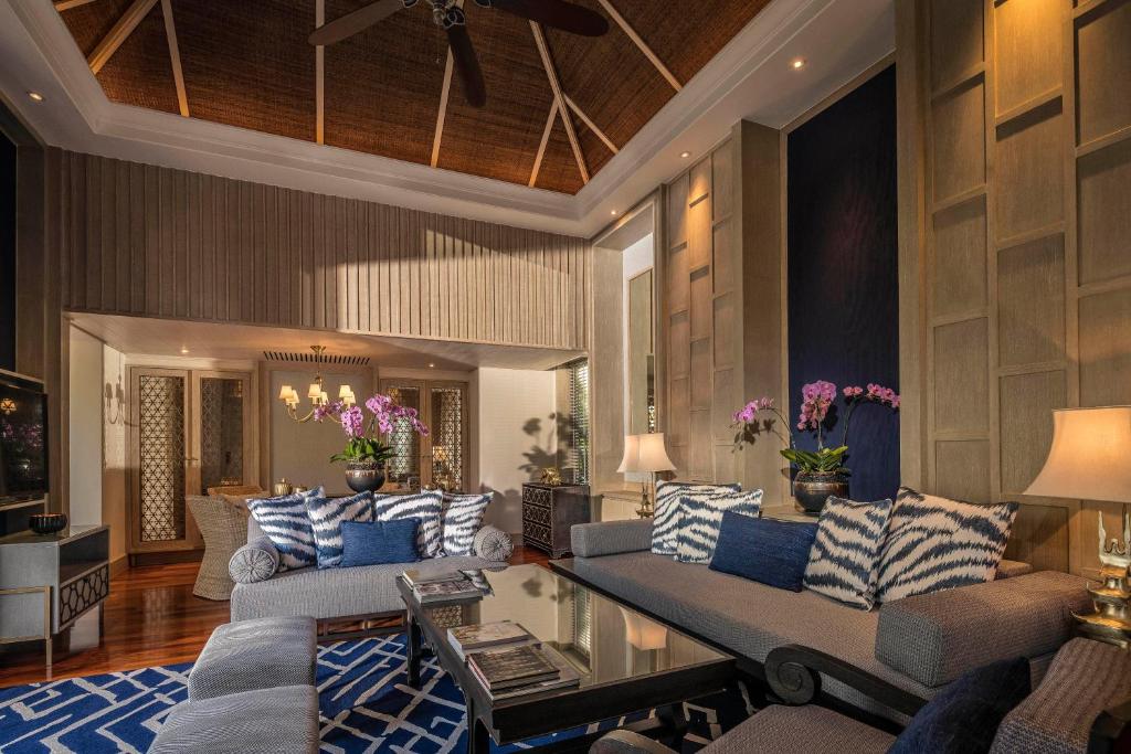 Вилла (Королевская вилла by Jim Thompson с 2 спальнями), Курортный отель Anantara Mai Khao Phuket Villas