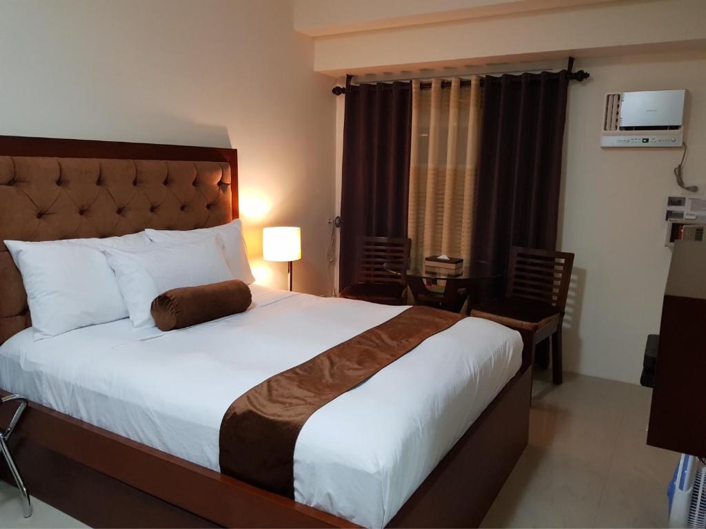 Студио (Улучшенный номер-студио), Studio Unit at The Beacon Makati