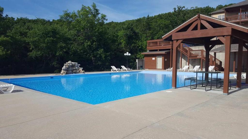 Rockwood Condos on Table Rock Lake With Boat Slips photo 3