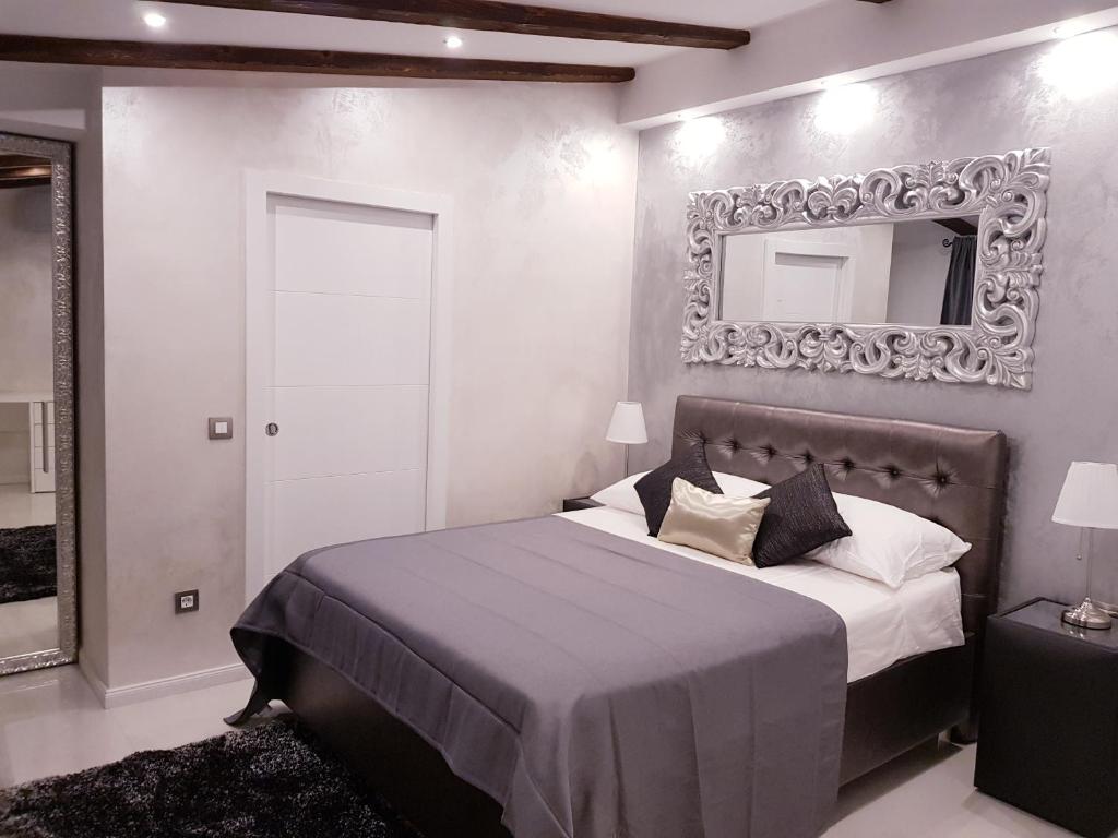 Royal Villa photo 1