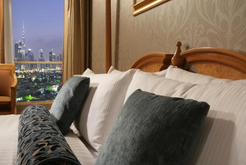 Сьюит (Люкс), Отель Chelsea Plaza Hotel