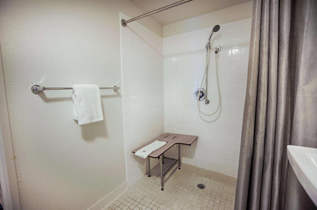 Motel 6-Albany, NY photo 1