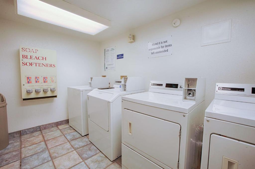Motel 6-Albany, NY photo 3