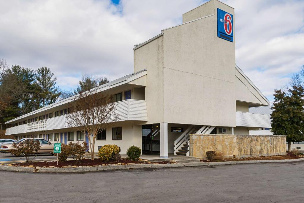 Motel 6-Knoxville, TN - North photo 2