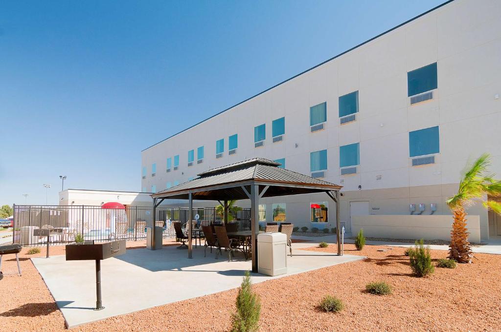 Motel 6-Midland, TX photo 1