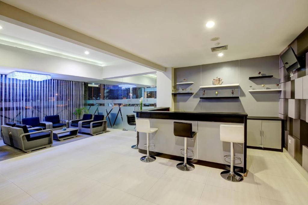 Hotel Neo Palma Palangkaraya by ASTON photo 4