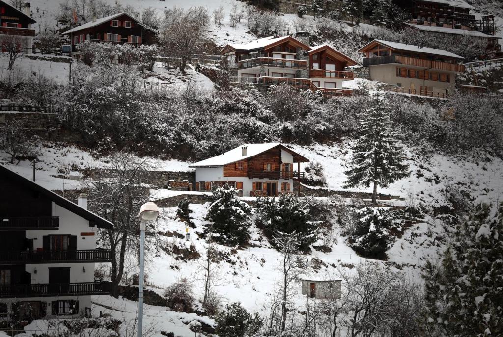 Magnifique chalet pour 10 personnes à Vercorin photo 3