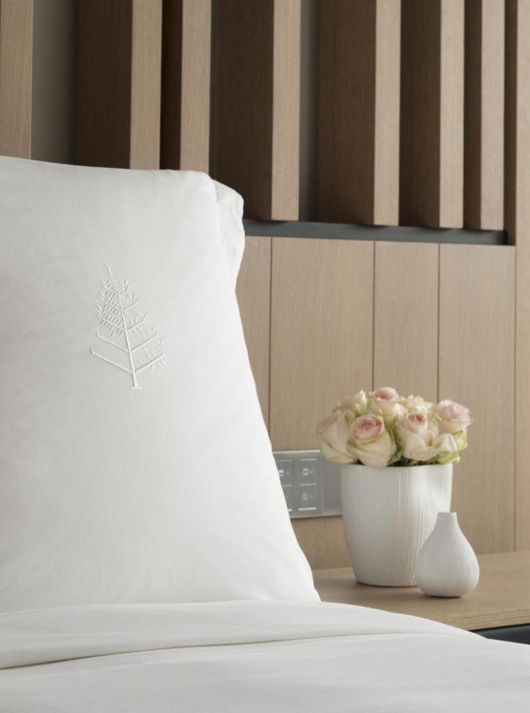 Номер (Бунгало с кроватью размера «king-size» и видом на море), Four Seasons Astir Palace Hotel Athens