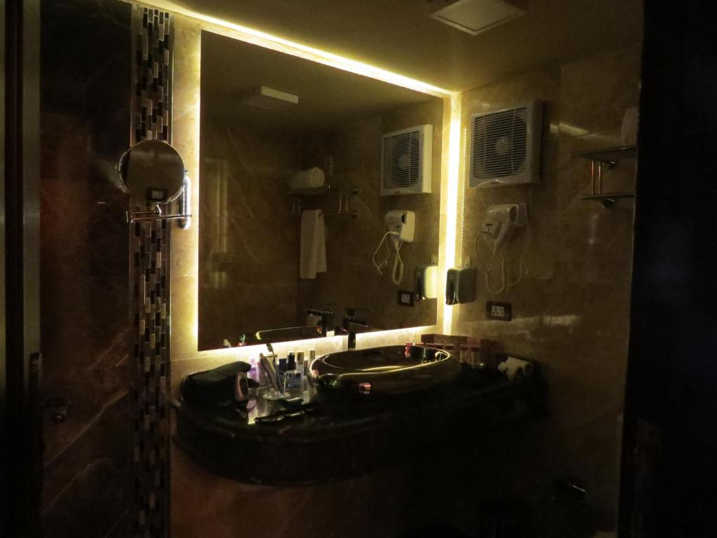 Одноместный (Представительский одноместный номер), Africana Hotel & Spa