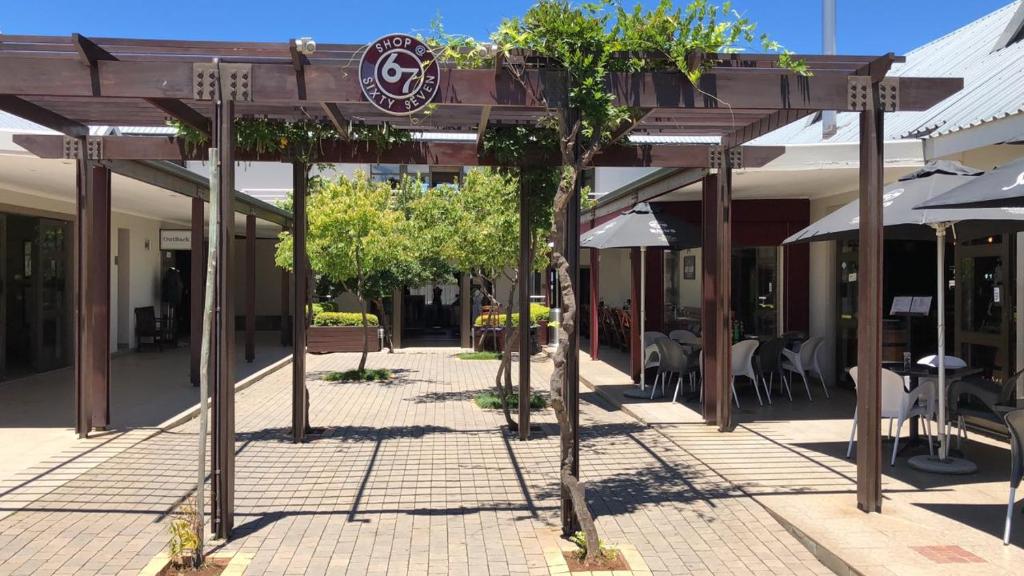 Stay@67 Apartments - Dullstroom photo 4