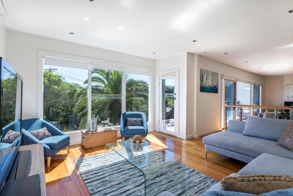 Front Beach House photo 1
