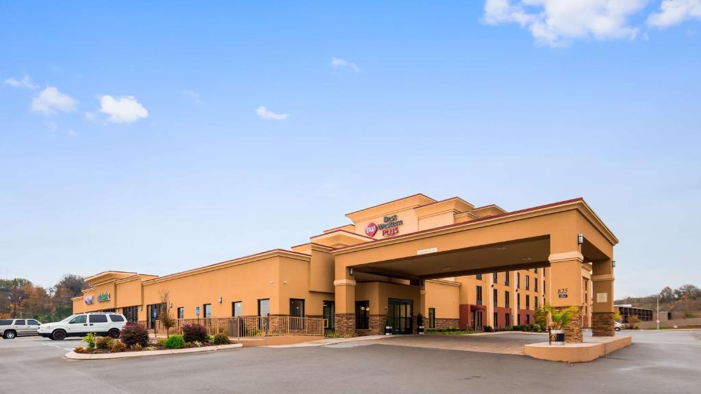 Best Western Plus Sunrise Inn image