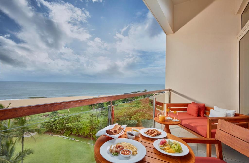 Сьюит (Полулюкс с видом на море), Heritance Negombo
