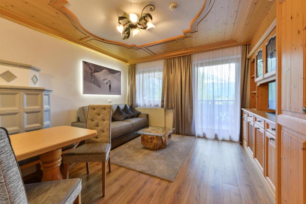 Сьюит (Люкс с балконом), Naturparkhotel Ober-Lechtalerhof