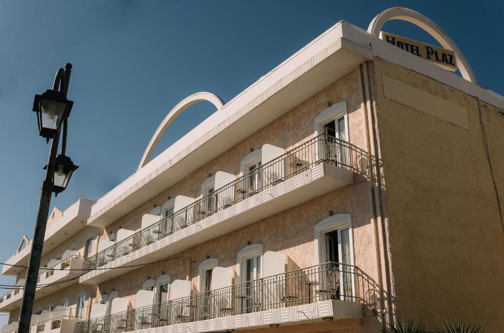 Plaz Hotel photo 3