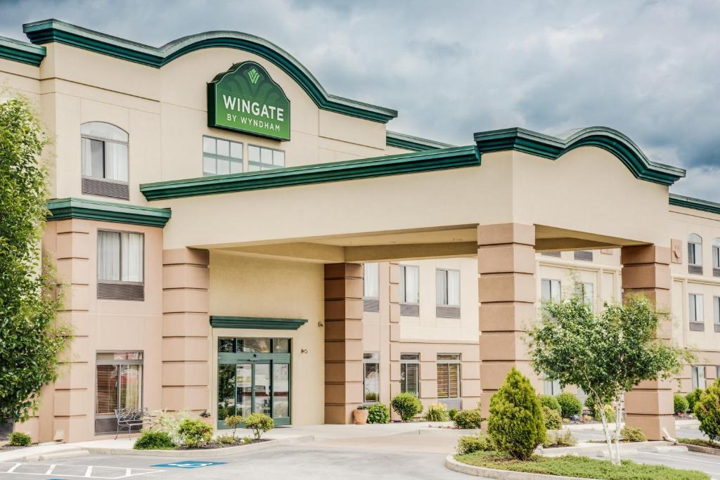 Wingate by Wyndham - York photo 2