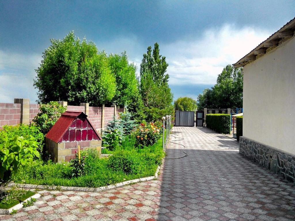Tian-Shan Guest House photo 1