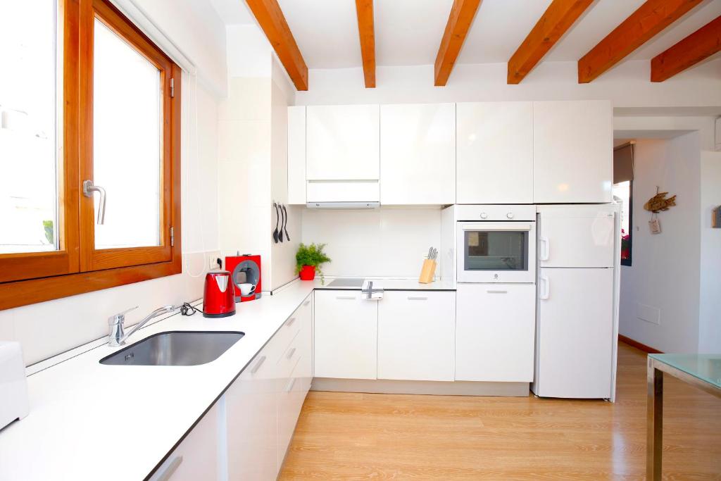 Sant Miquel Homes - Turismo de Interior - Tap to explore photos