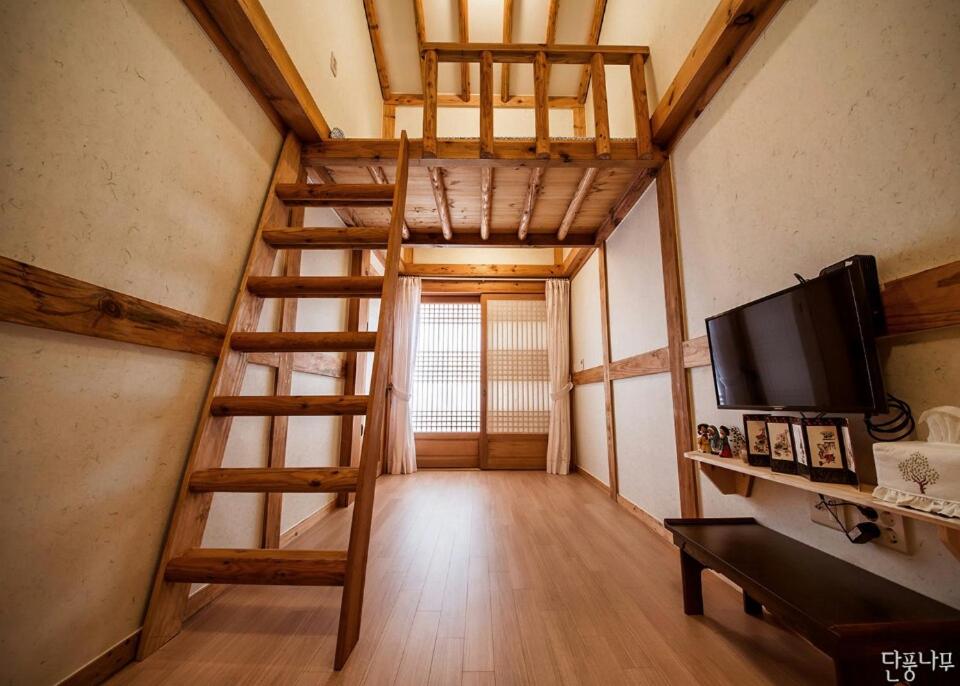 Jeongga Hanok photo 3