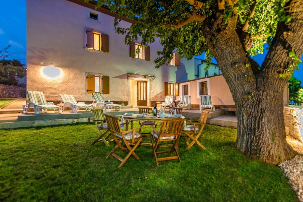 House nona Roza photo 1
