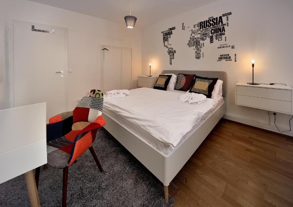 Апартаменты (Апартаменты Делюкс с 2 спальнями и балконом), Business&Family Ambiente Apartments