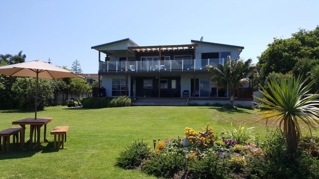 Athenree Waterside Accommodation photo 1