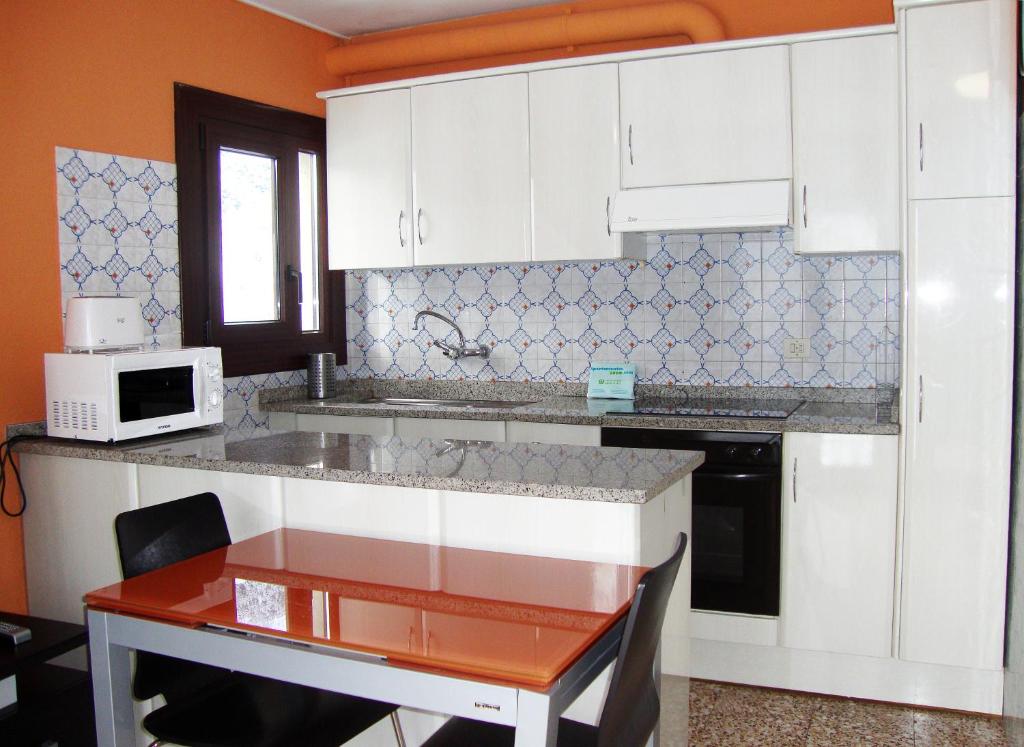 {
  "en-gb": "Apartamentos Arinsal 3000"
} photo 2
