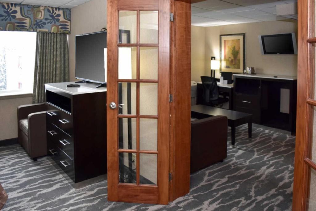 Quality Inn East Stroudsburg - Poconos photo 4