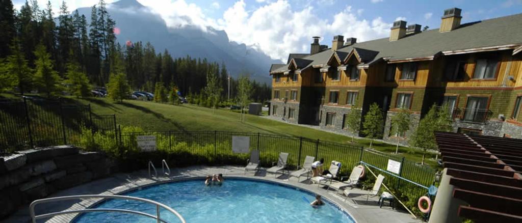 Platinum Suites Resort - Vacation Rentals photo 4