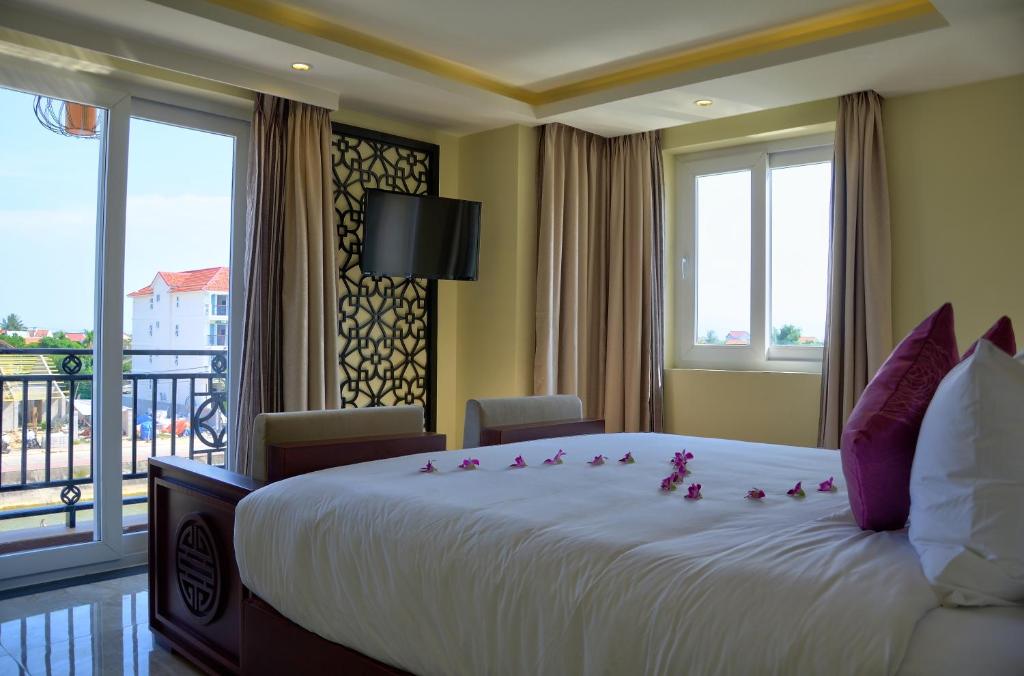 River Suites Hoi An