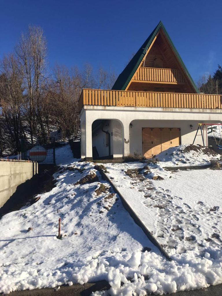House with Pool and Sauna photo 3