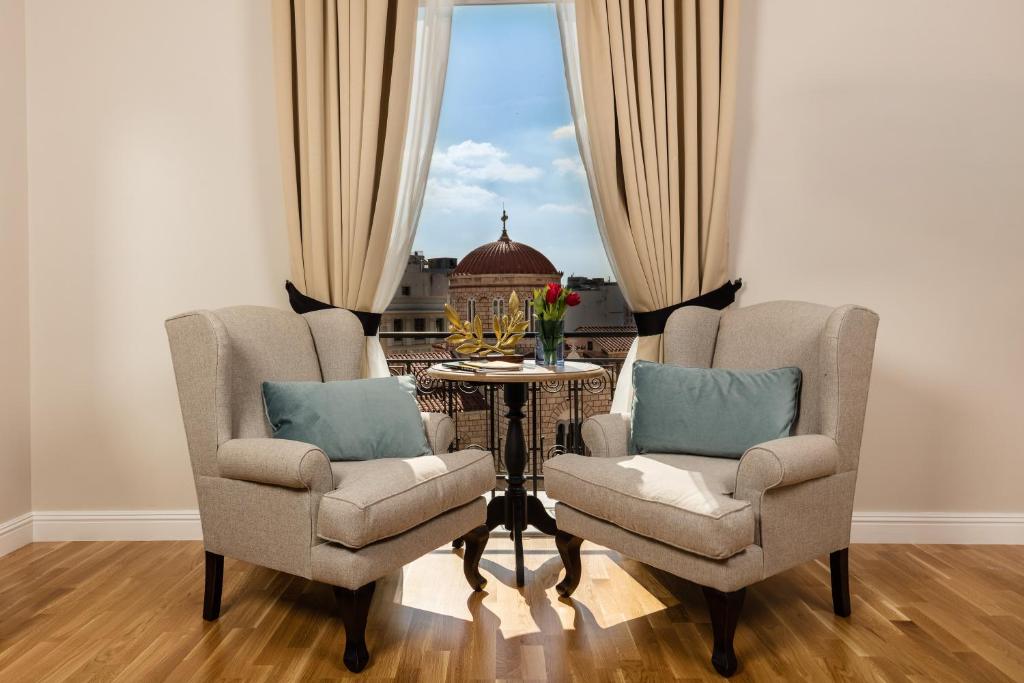 Сьюит (Угловой люкс Mansion с балконом), Athens Mansion Luxury Suites