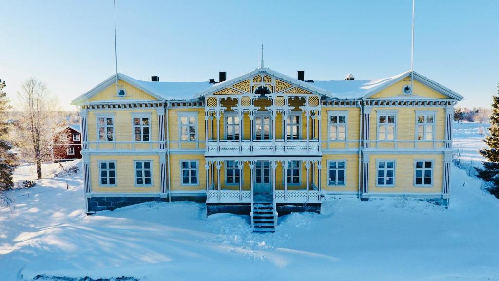 Filipsborg, the Arctic Mansion photo 1