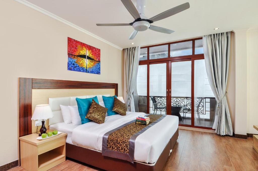 Сьюит (Люкс с кроватью размера «king-size» и гидромассажной ванной), Гостевой дом Triton Beach Hotel & Spa