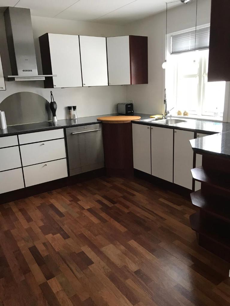 Hotel Nuuk - Apartment Nanoq photo 3