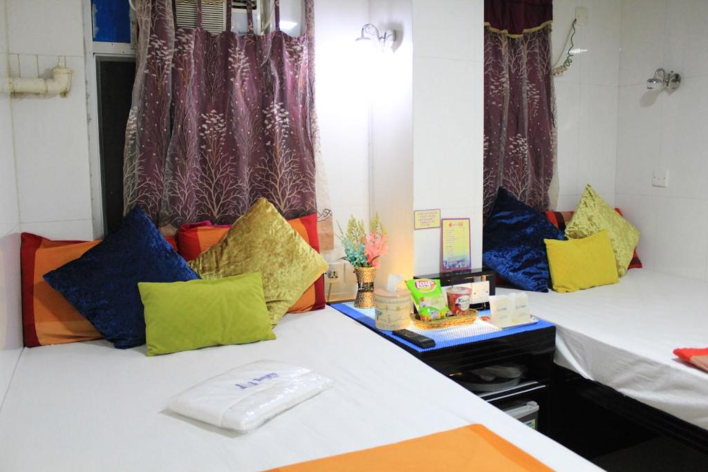 Трехместный (Трехместный номер с основными удобствами), Kamal Traveller Hostel