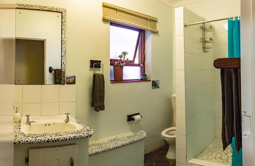 African Ubuntu Backpackers Room Type - Family Room with Private Bathroom