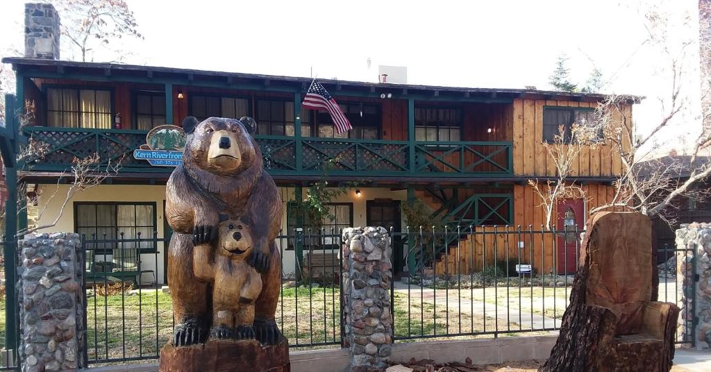Kern Riverfront Lodge photo 2