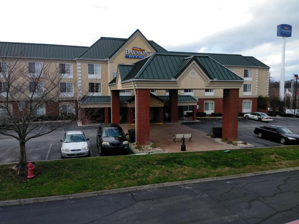Baymont by Wyndham Clinton image