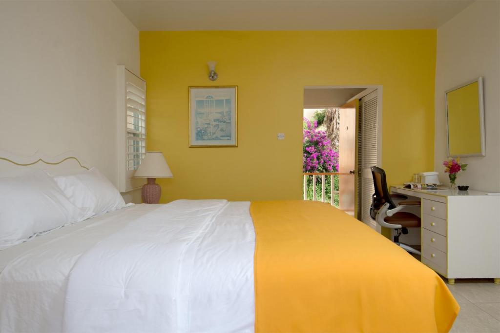 Bird Rock Beach Hotel photo 2