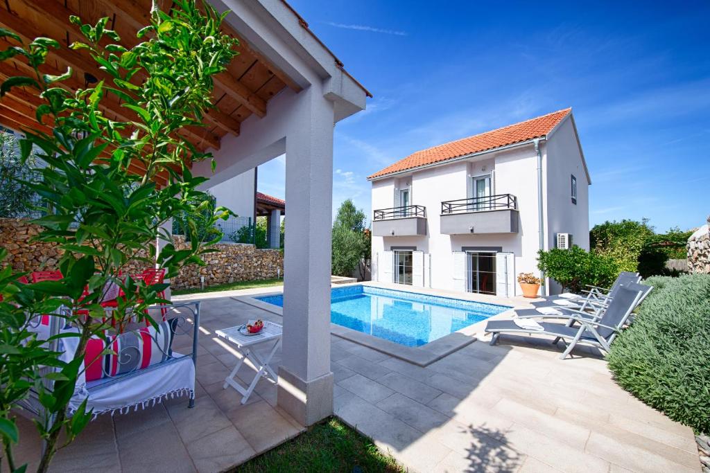 Villa Mediterana photo 1
