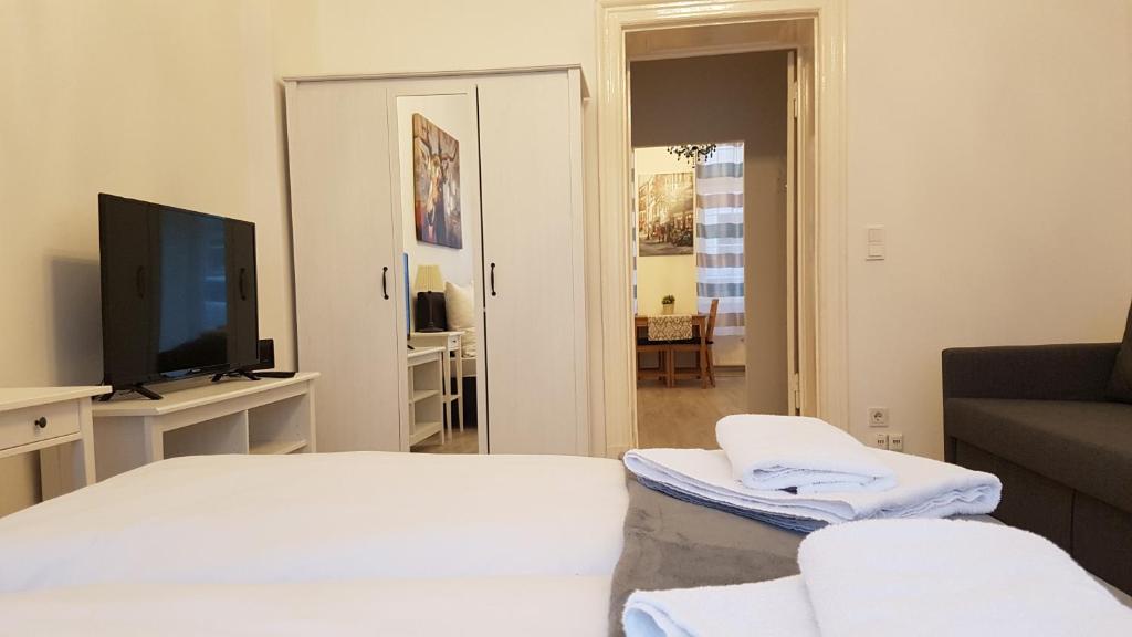 City Apartment, good location photo 1