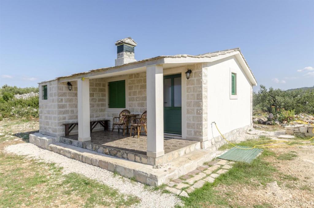 House Lucica