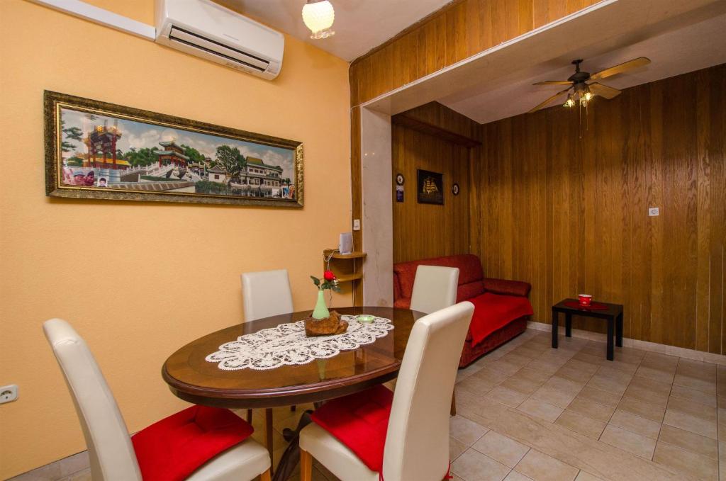 Apartments Franka photo 3