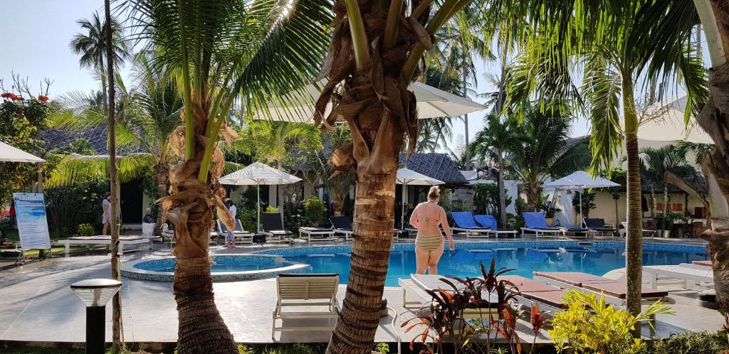 Sun & Sands Beach Hotel