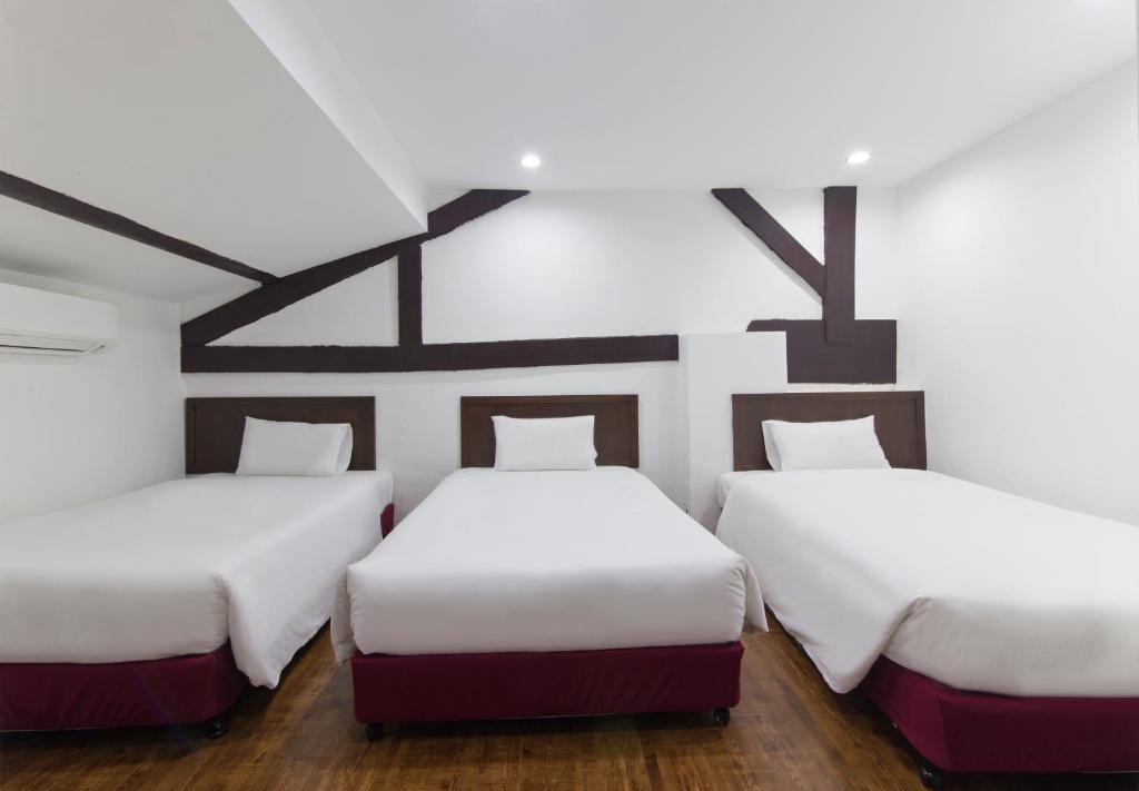 Семейный (Семейный номер), Charlies Boutique Hotel