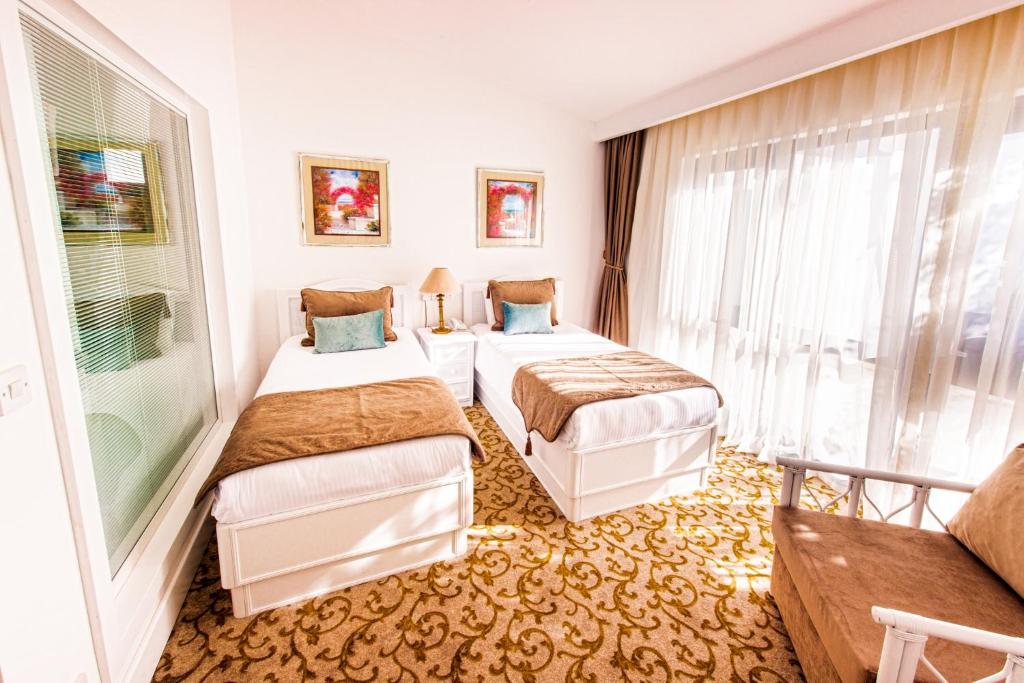 The Olive Tree Hotel photo 2