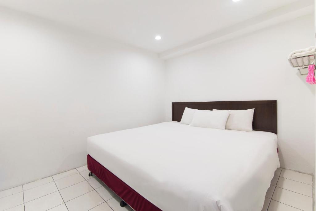 Двухместный (Номер Делюкс с кроватью размера «king-size»), Charlies Boutique Hotel