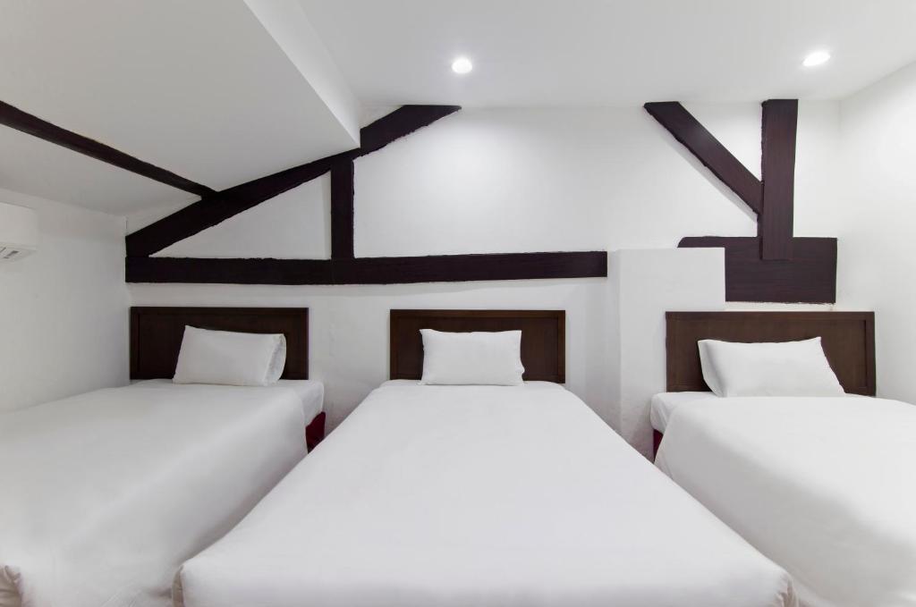 Семейный (Семейный номер), Charlies Boutique Hotel